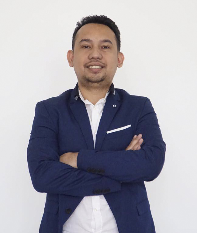 Dr. Elvin Erick Gultom